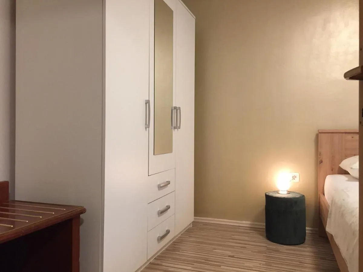 One-Bedroom Apartment, Wifi, Airco, Parking, Washing Machine, Grill 메덜린 크로아티아
